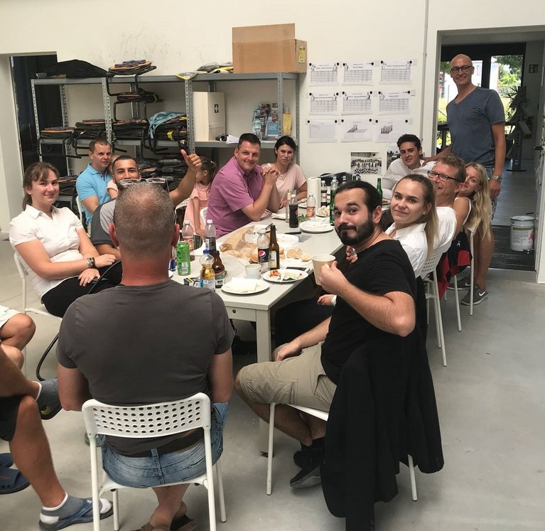 Abdichtungstechnik Morscheck - Grillrunde Abdichtungstechnik Morscheck - Grillrunde